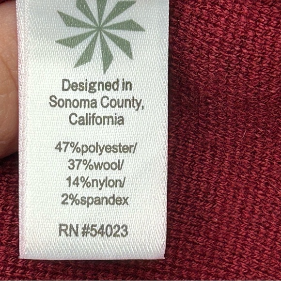 Athleta boreal sweater dress - Picture 7 of 8